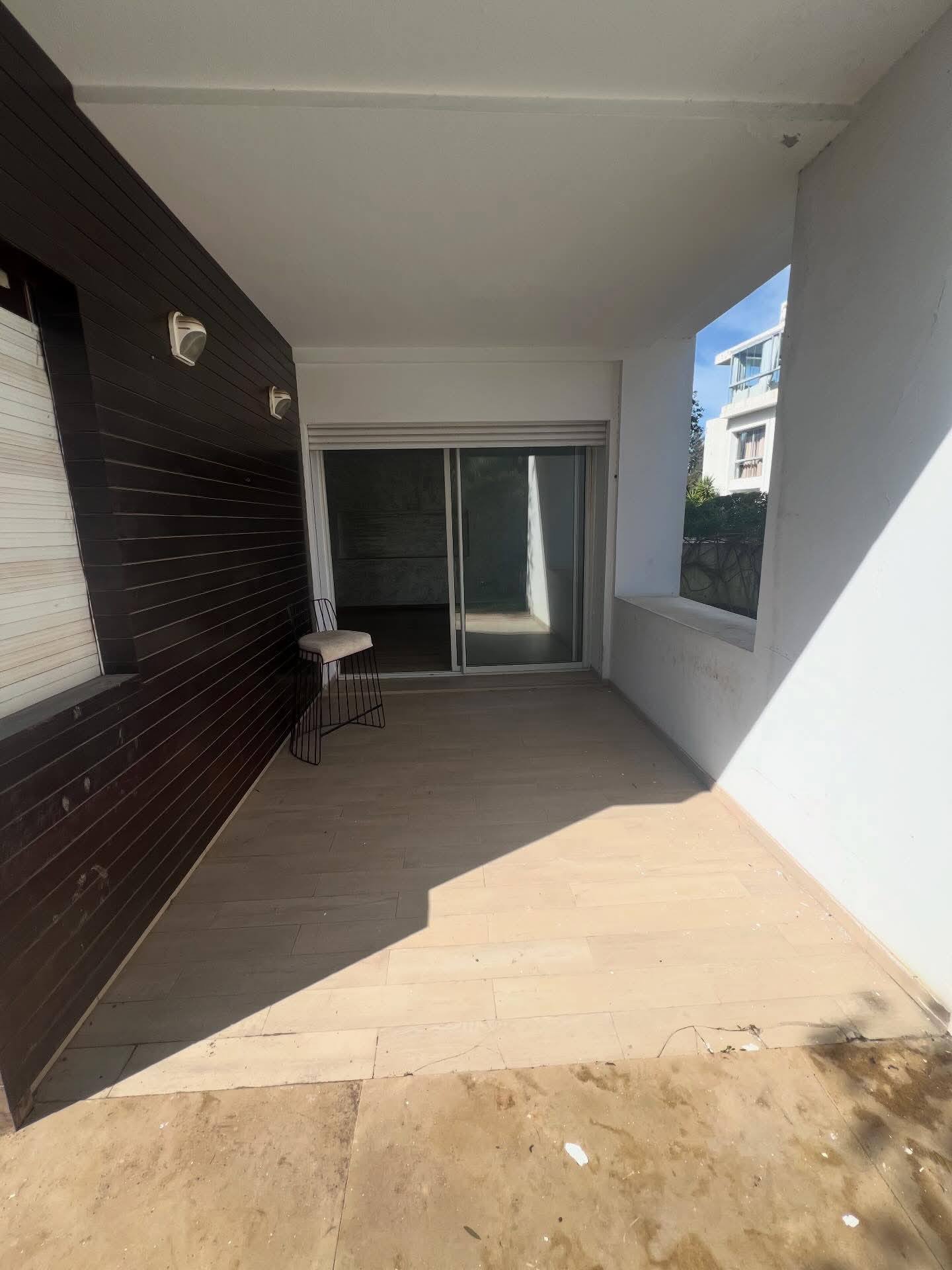 rez de jardin à louer Prestigia