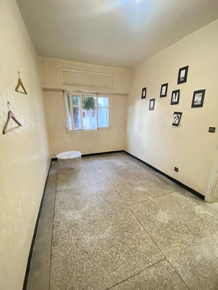 Studio vide sans vis a vis à louer Océan