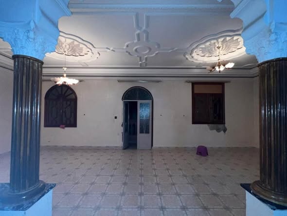 Etage villa à louer vide située au quartier Massira