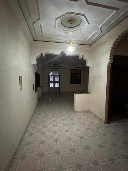 Etage villa à louer vide située au quartier Massira