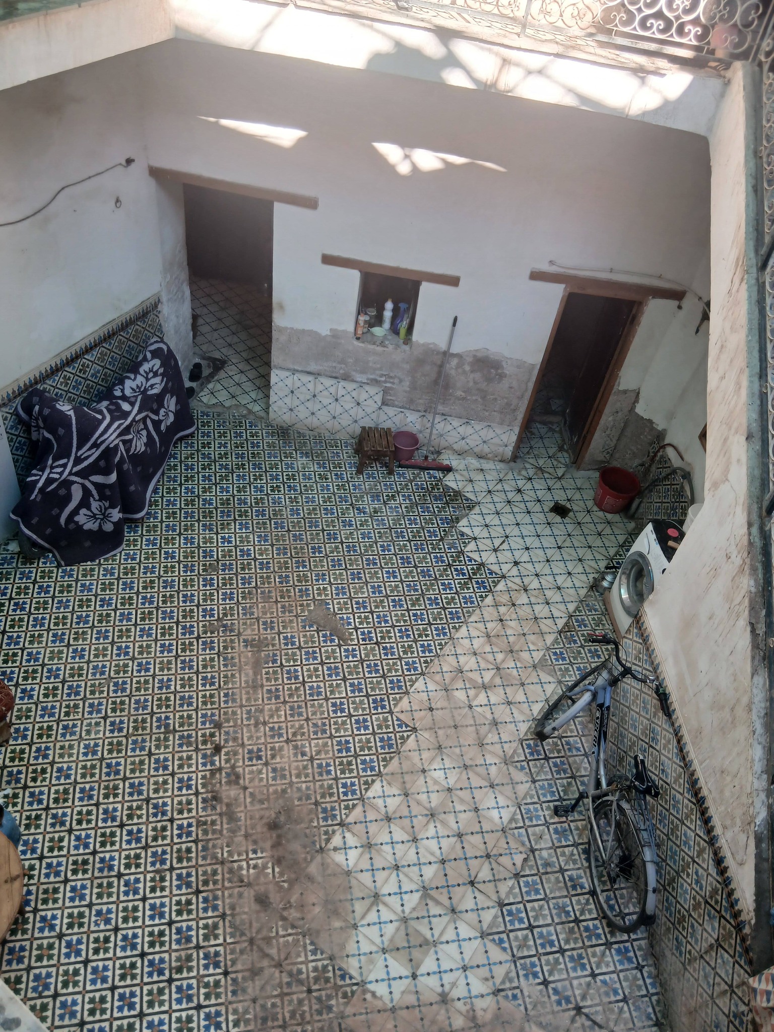 Riad titré à vendre et à rénover hay ben youssef