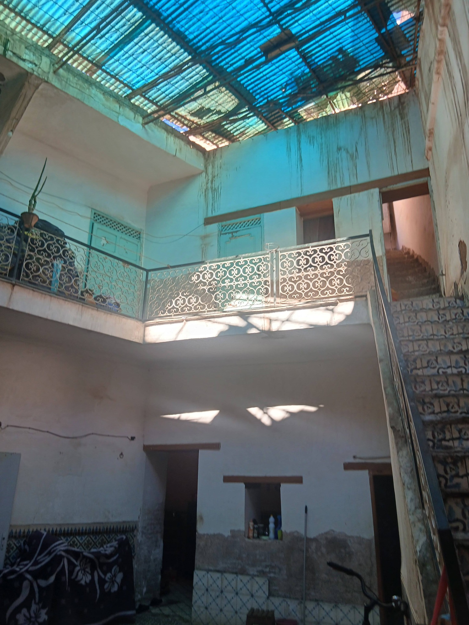 Riad titré à vendre et à rénover hay ben youssef