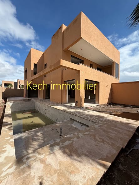 villa semi fini à vendre Route d’Amizmiz