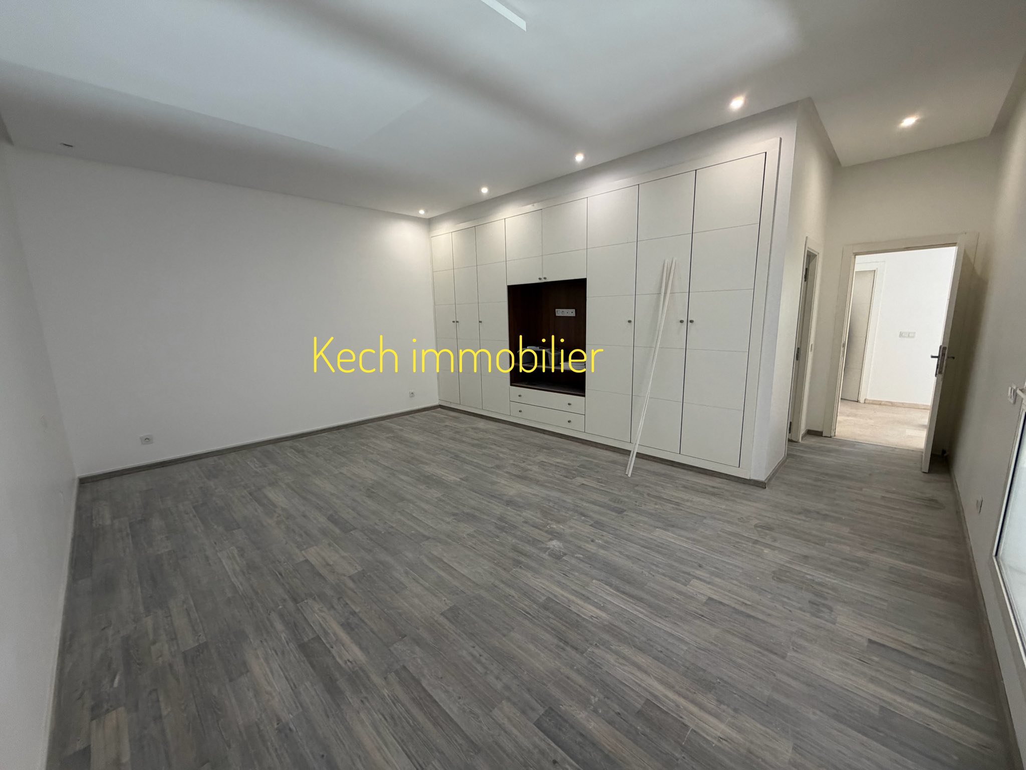 villa moderne à louer non meublée à Chrifia