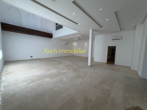 villa moderne à louer non meublée à Chrifia