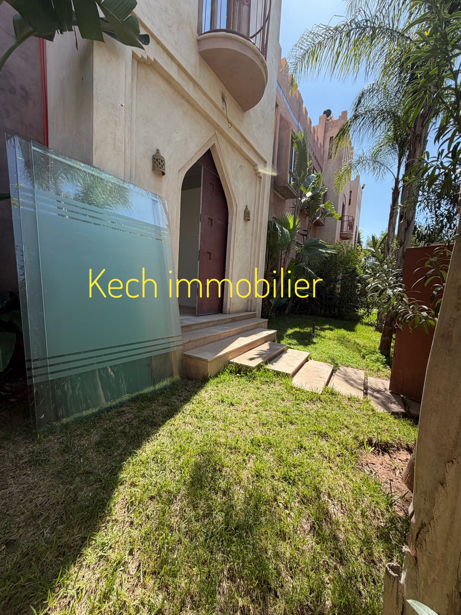 villa moderne à louer non meublée à Chrifia