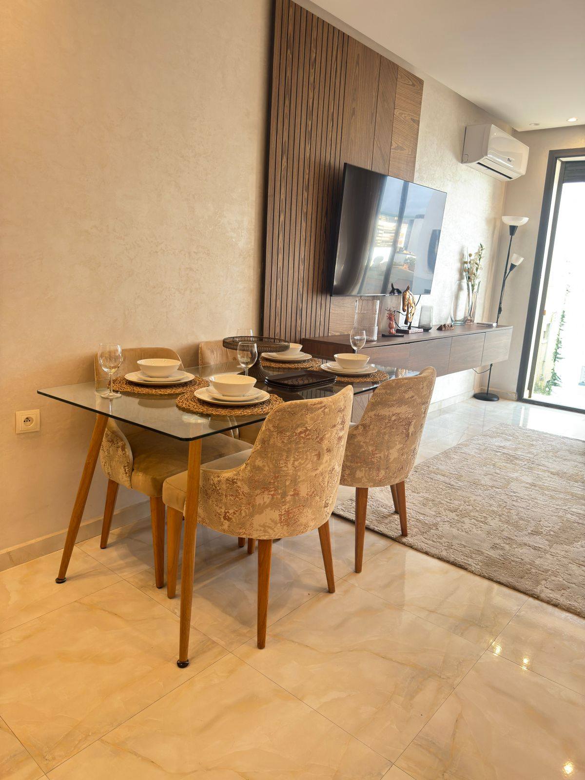Studio meublé à louer quartier Riviera