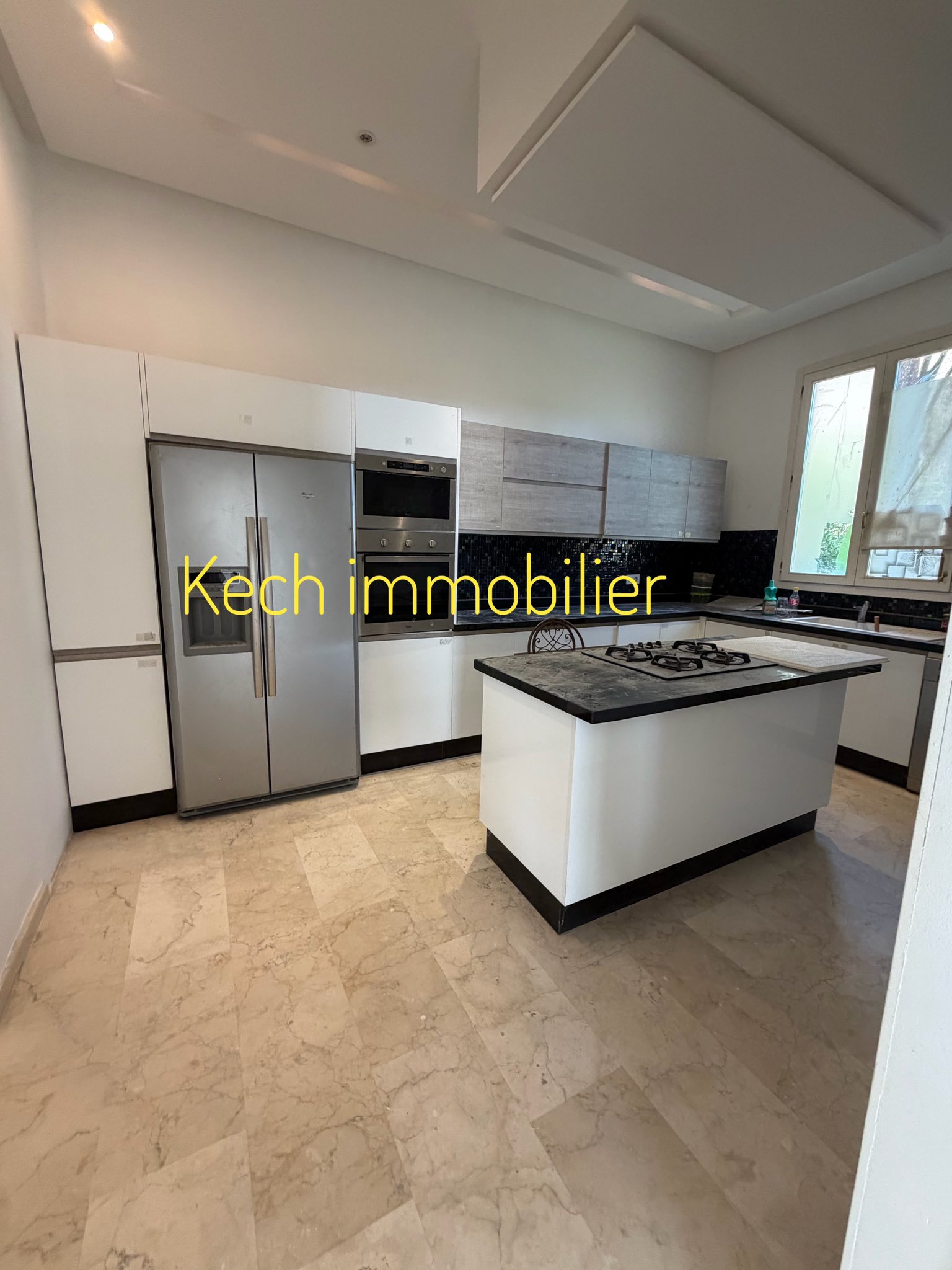 villa moderne à louer non meublée à Chrifia
