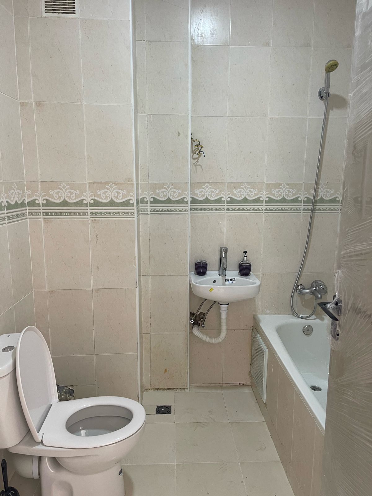 Appartement à louer longue durée à Mesnana