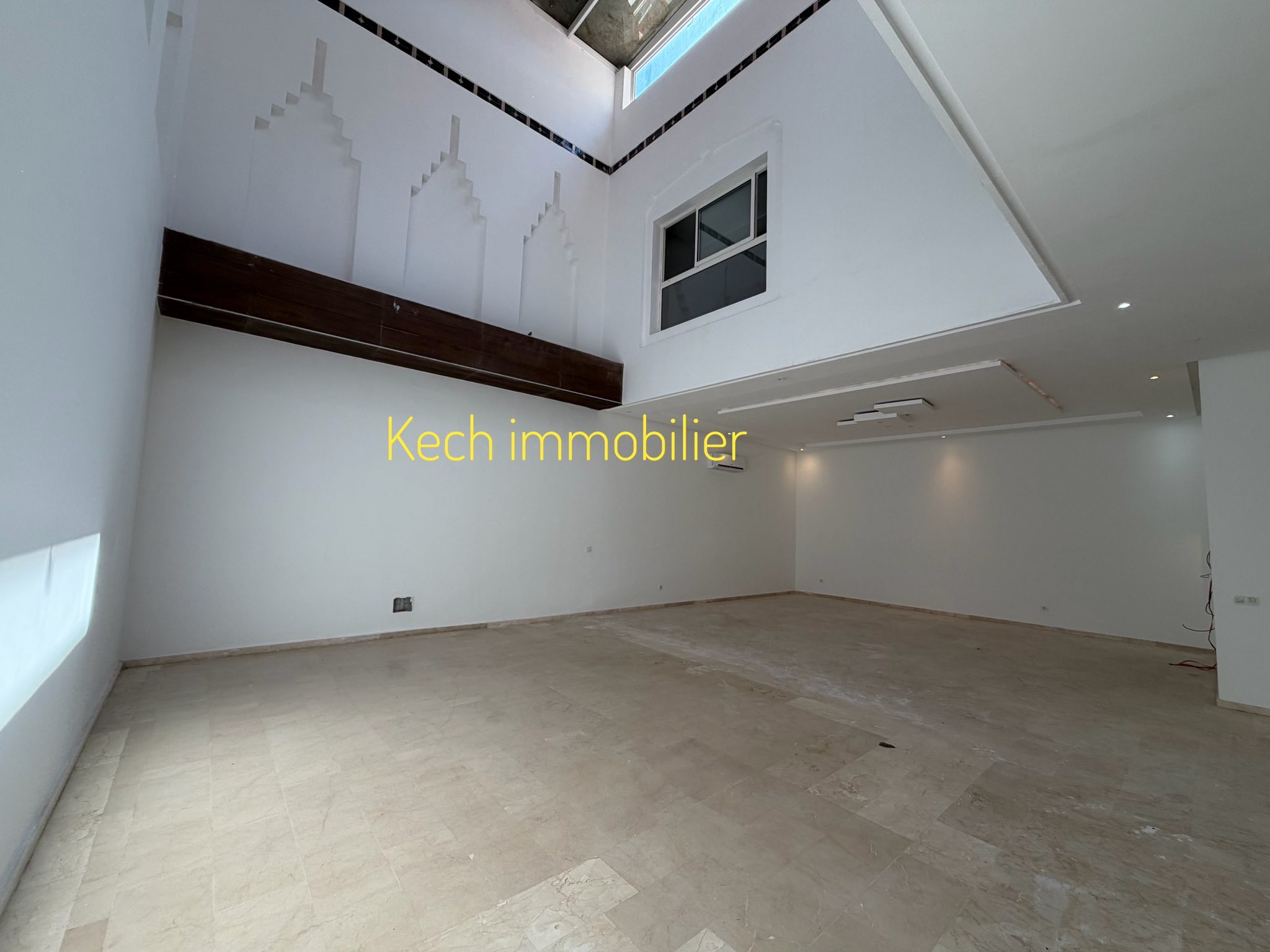 villa moderne à louer non meublée à Chrifia