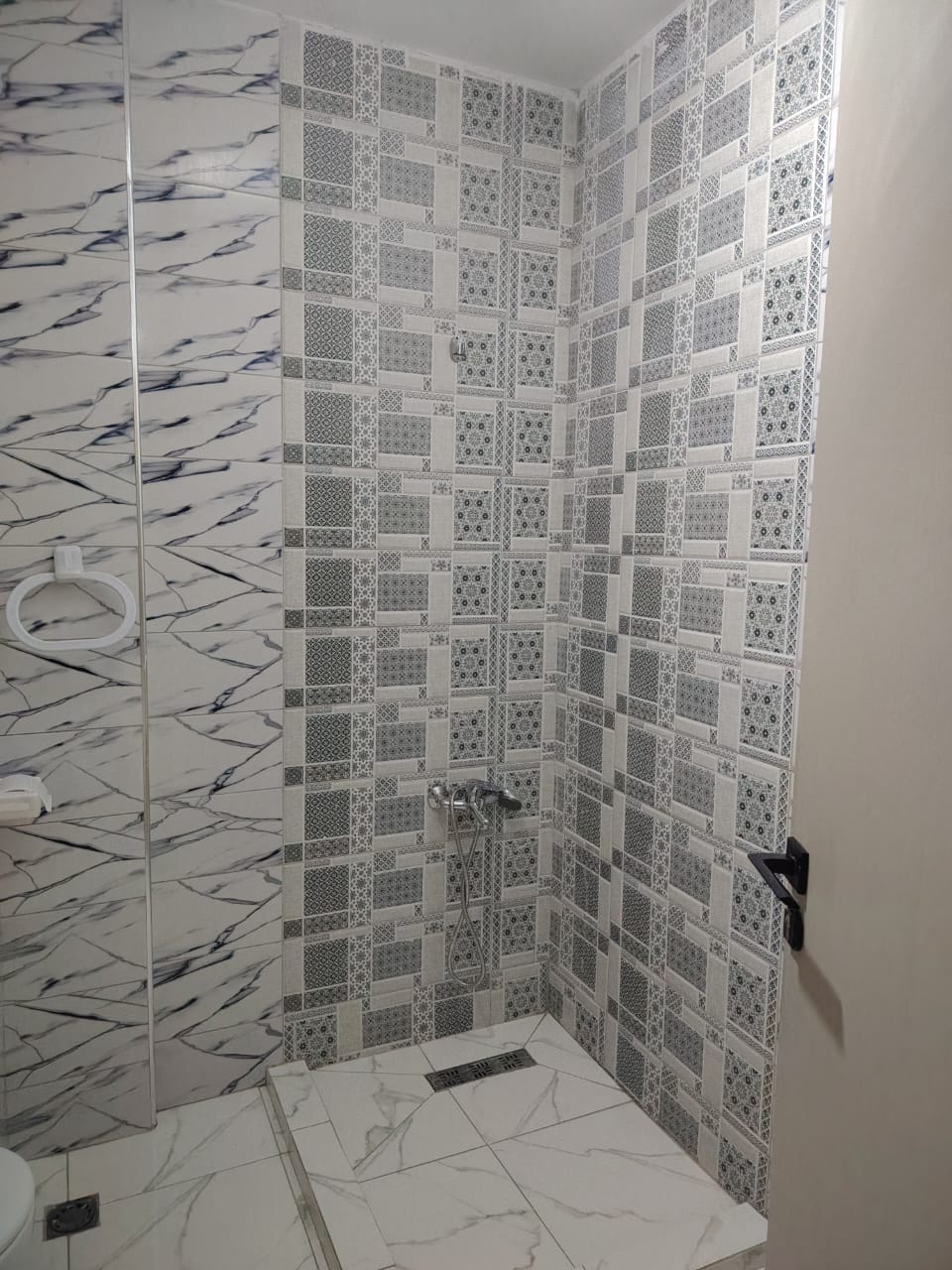 Appartement à louer longue durée à Mesnana