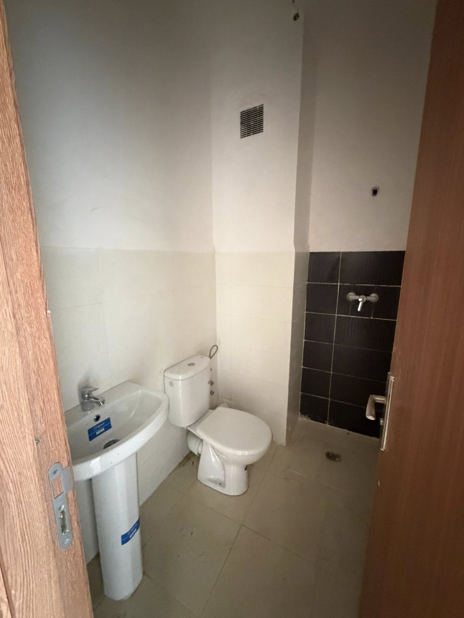 Appartement non meublé à louer à Route de casa