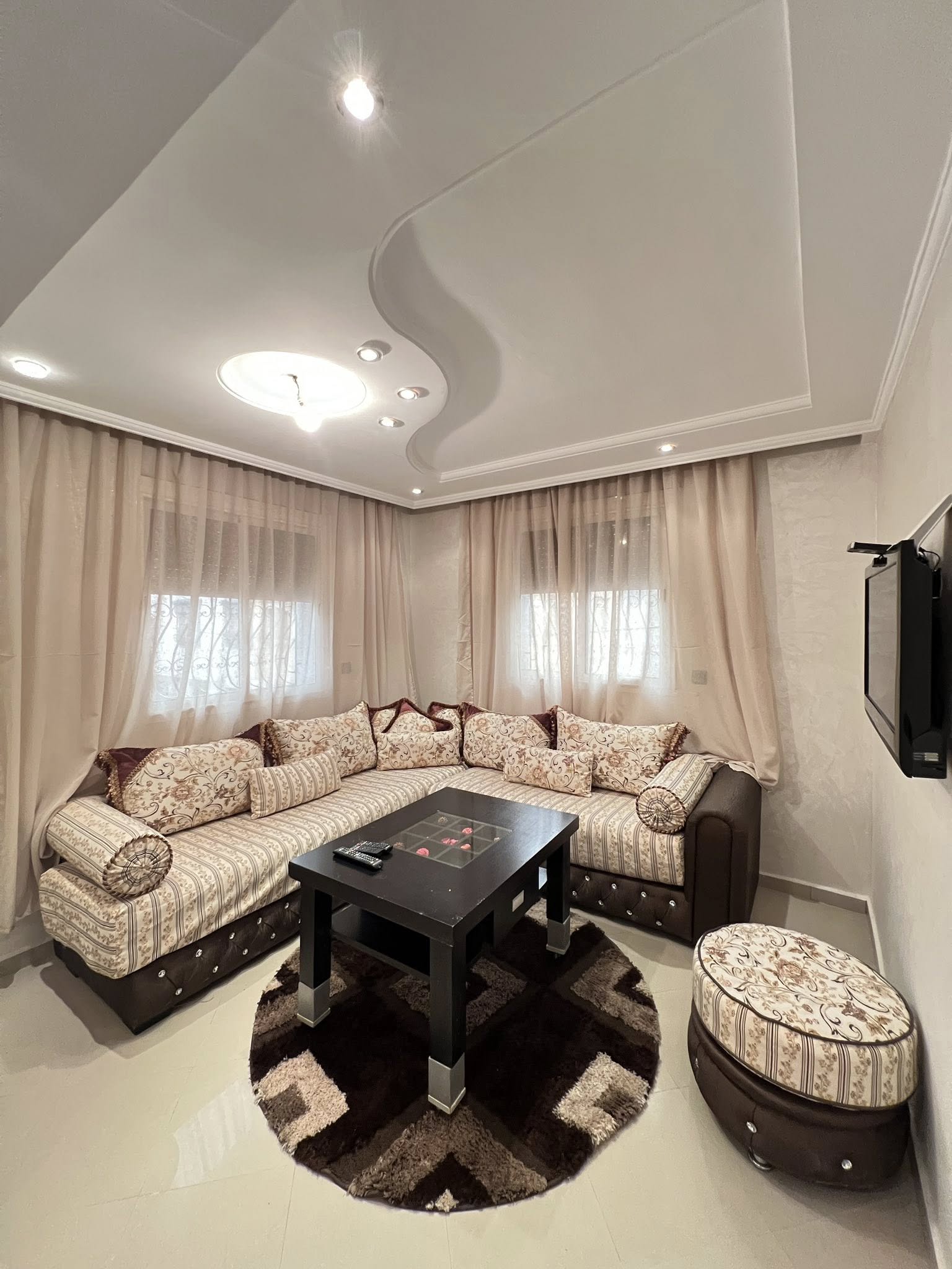 Studio spacieux meublé à louer AL Farah El Jadid