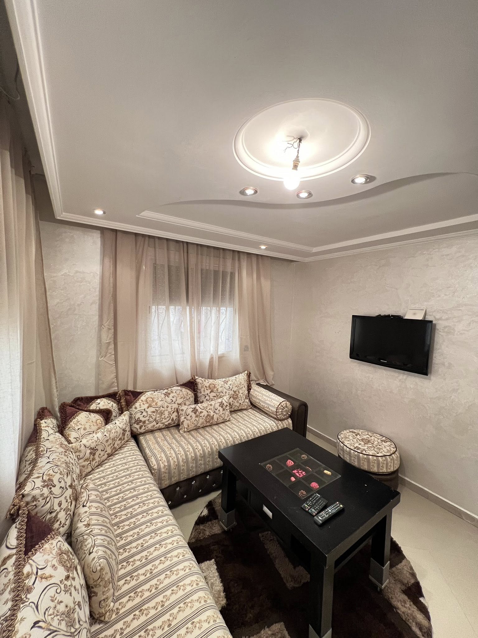 Studio spacieux meublé à louer AL Farah El Jadid