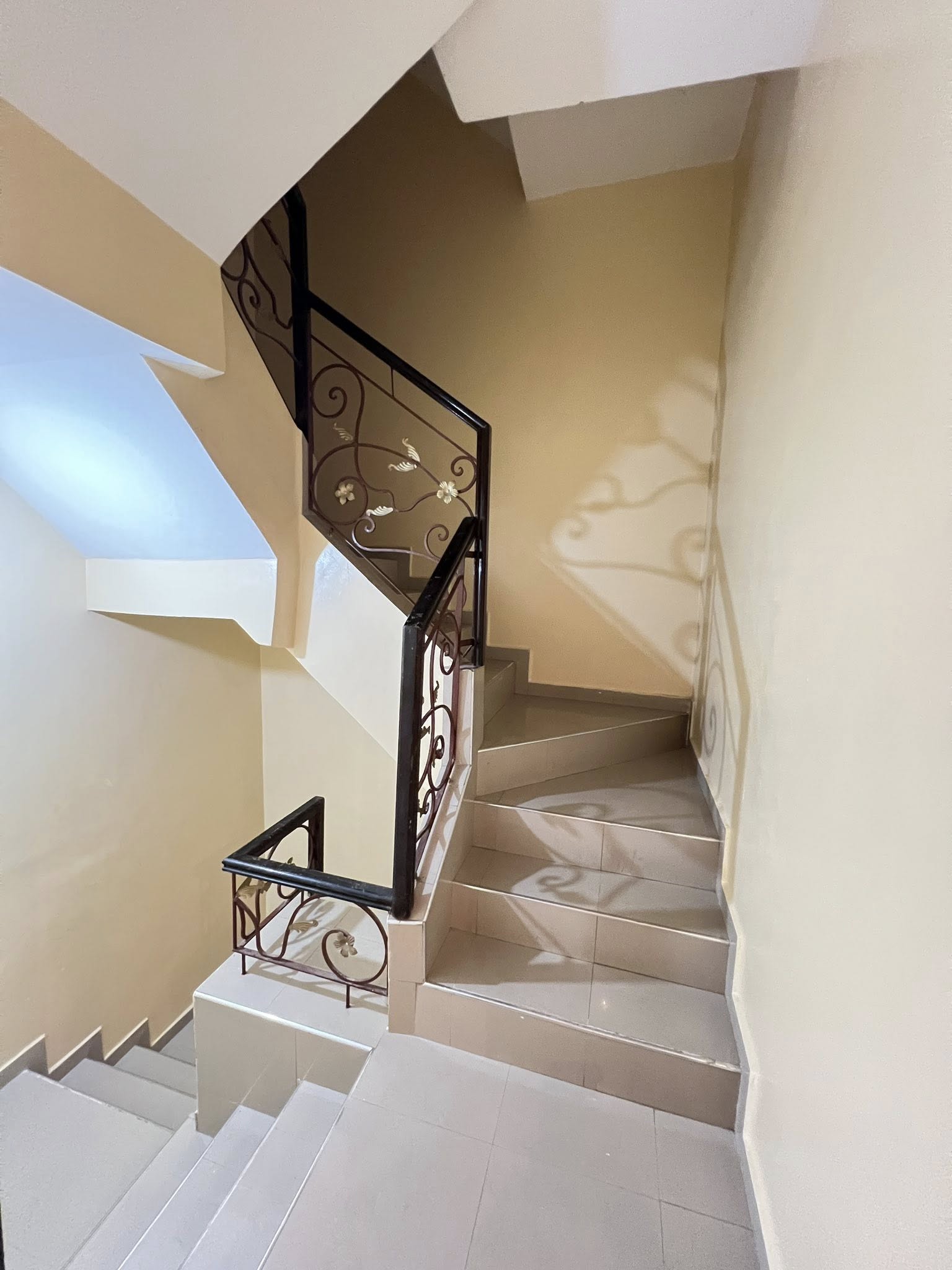 Studio spacieux meublé à louer AL Farah El Jadid