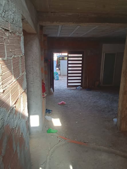 villa semi fini a vendre à TAMNSOURT