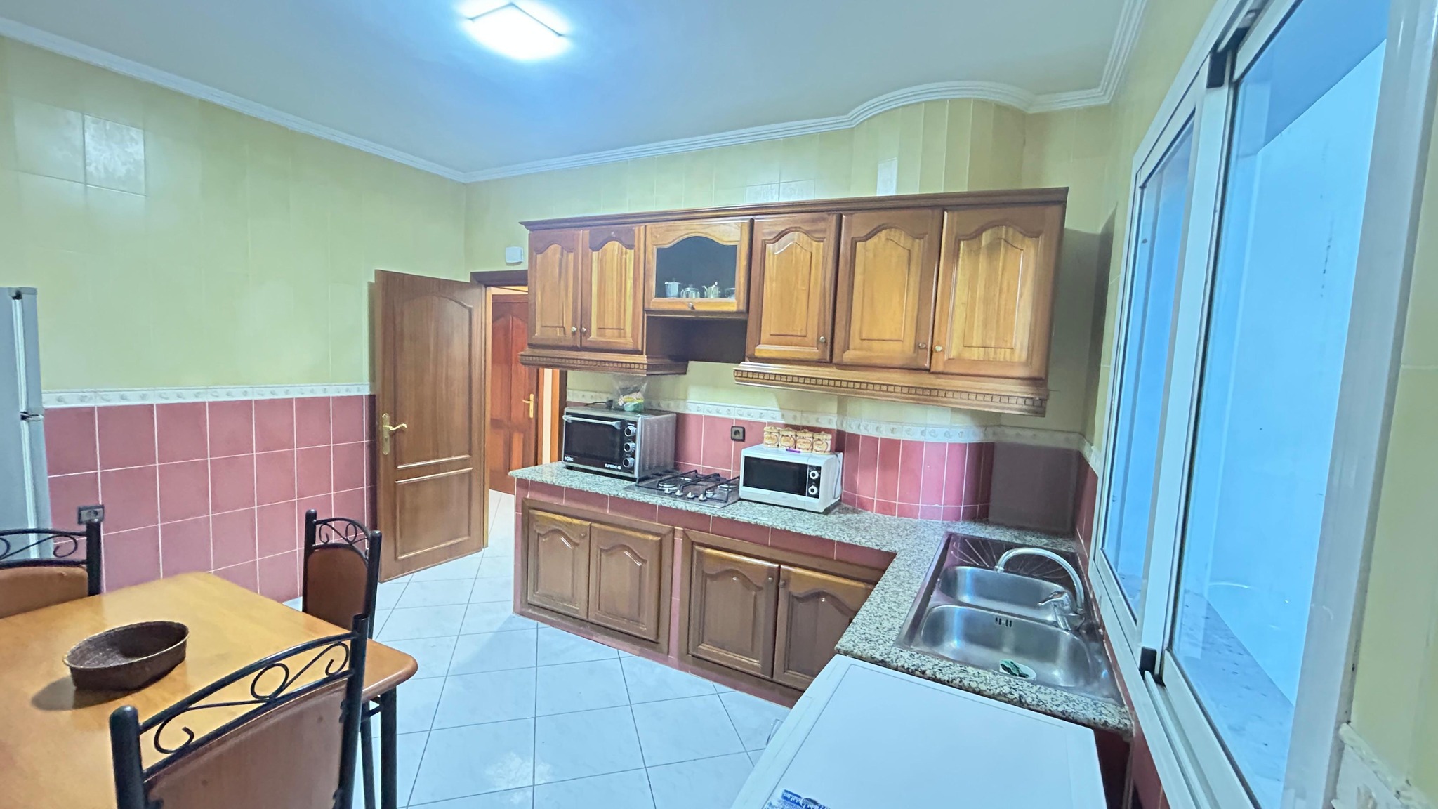 Appartement à louer à coté de Cafe Le Jardin