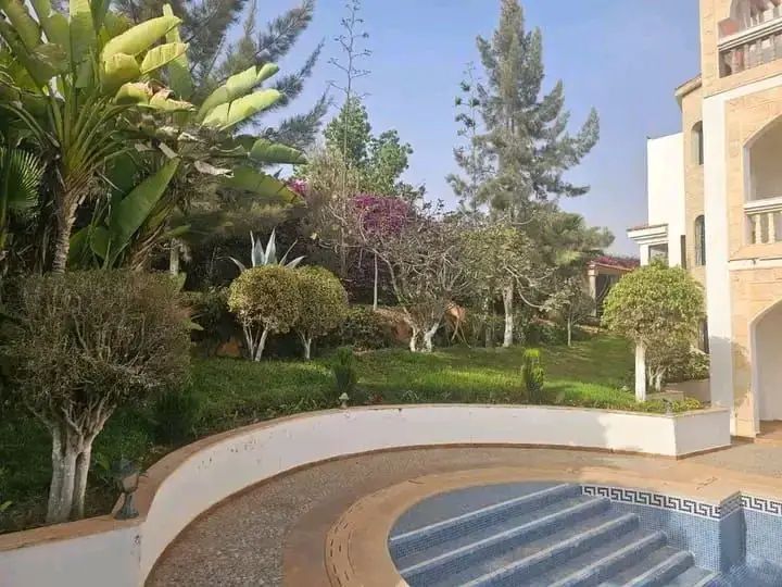 Superbe Villa de Prestige à vendre à Illigh