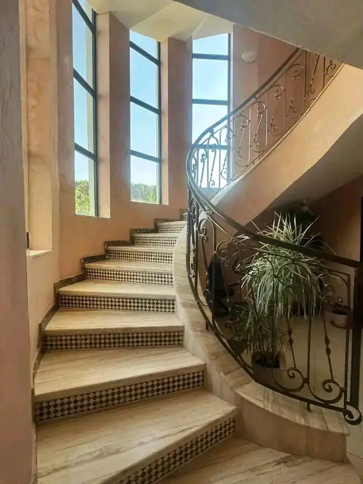 Superbe Villa de Prestige à vendre à Illigh