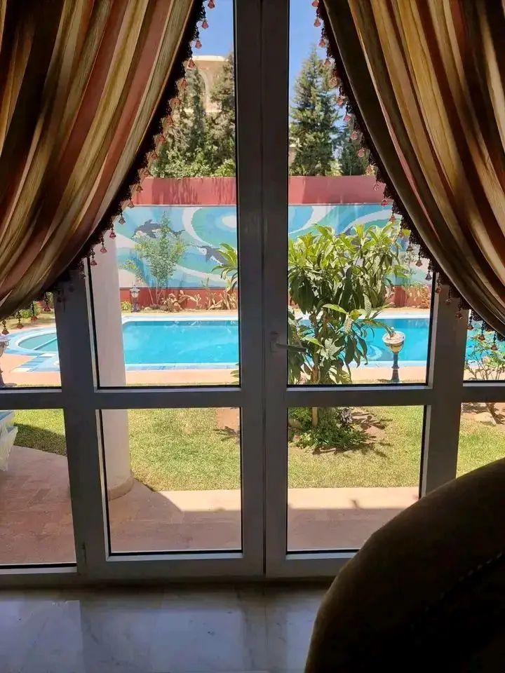 Villa de Prestige à Vendre à Illigh