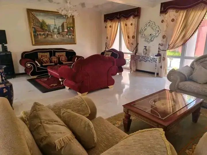 Villa de Prestige à Vendre à Illigh
