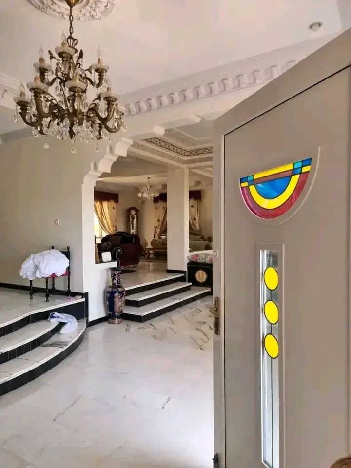 Villa de Prestige à Vendre à Illigh