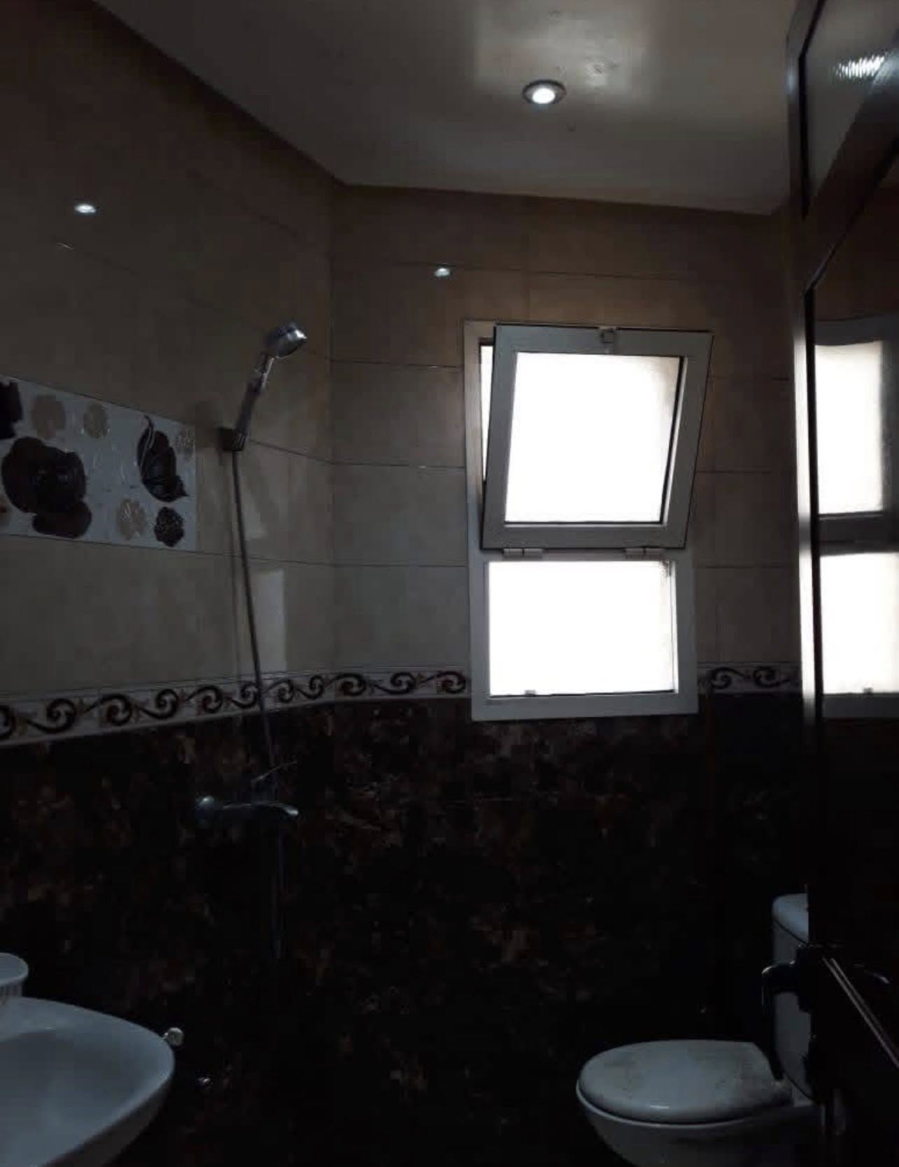 شقة للبيع بالمدينة الجديدة