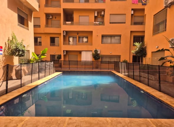 Appartement meublé situé dans une résidence avec piscine