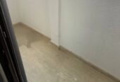 studio à louer vide quartier des hôpitaux