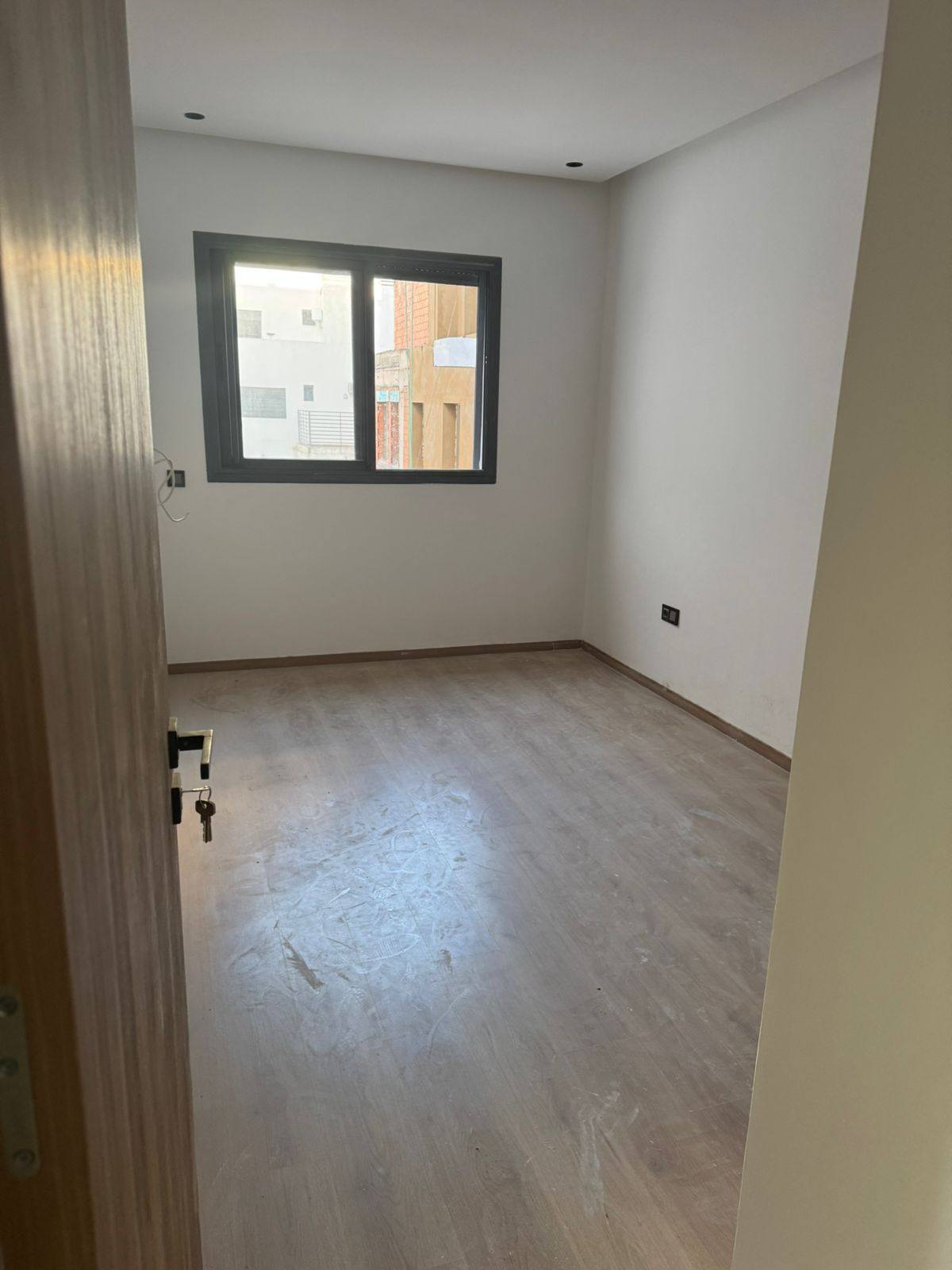 studio à louer vide quartier des hôpitaux