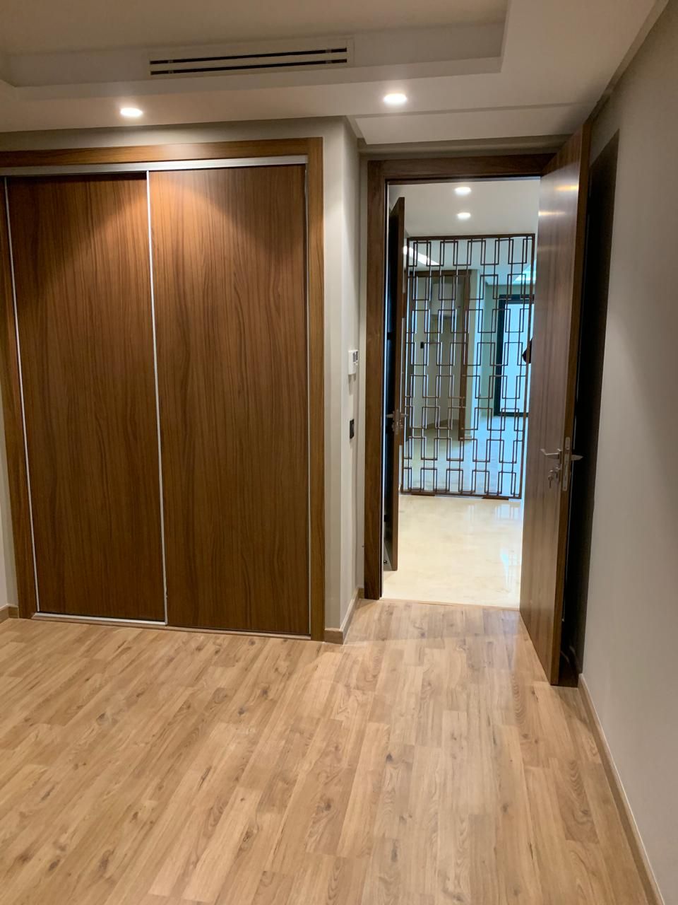 Appartement à louer au rond point TADDART luxoria