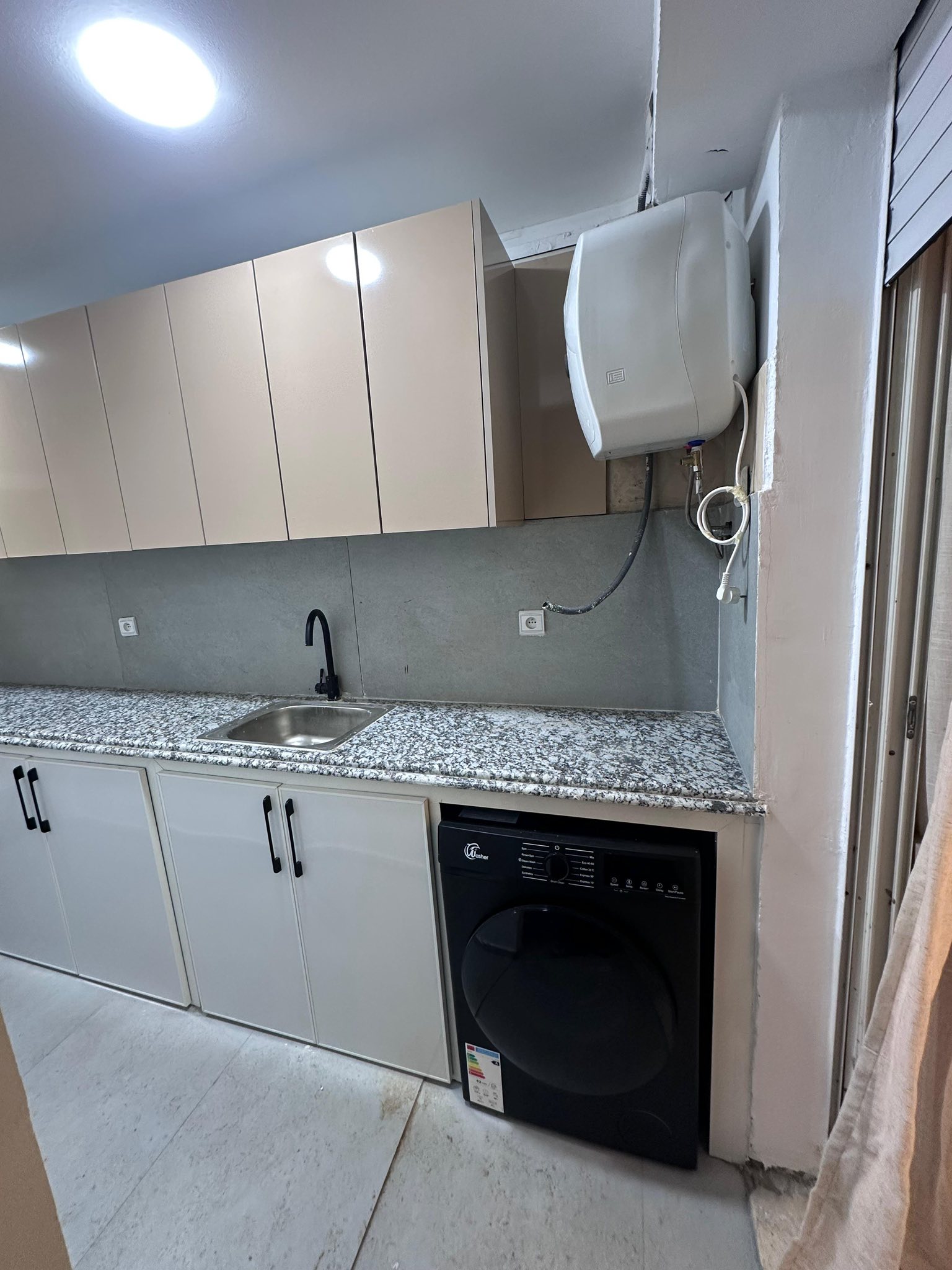 Studio meublé à louer quartier 2 Mars