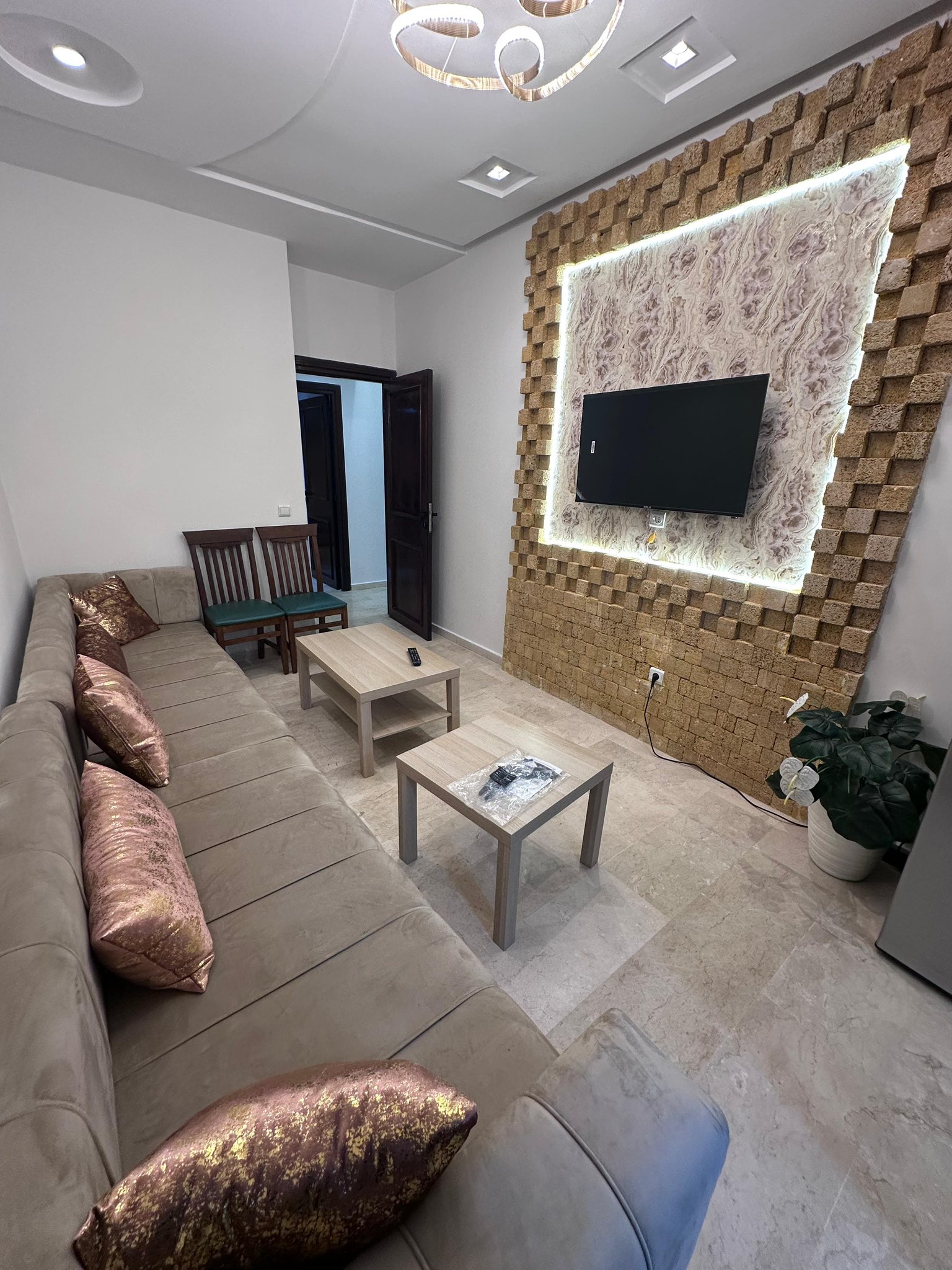 Studio meublé à louer quartier 2 Mars