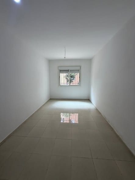 Appartement vide à louer à Zhor Targa