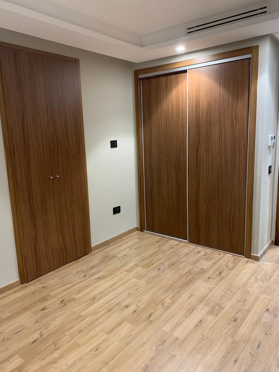 Appartement à louer au rond point TADDART luxoria