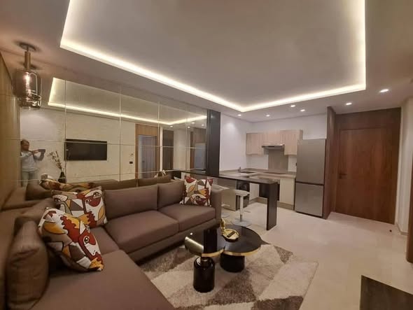 Studio meublé à louer situé au cœur de Tour 33