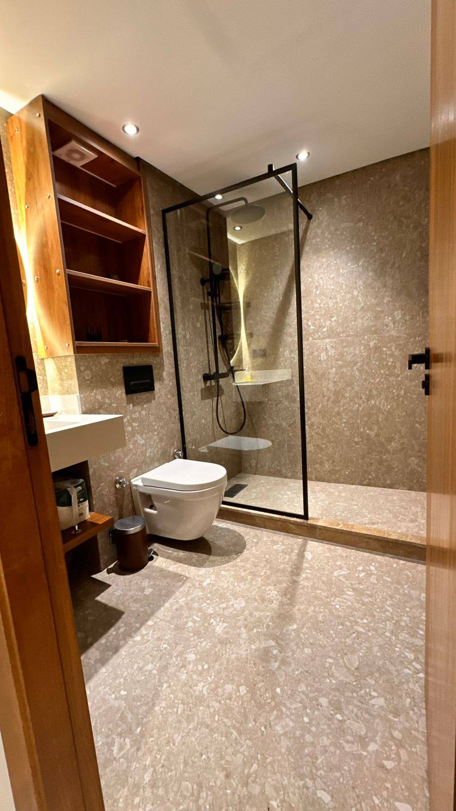 Studio meublé à louer quartier Ghandi