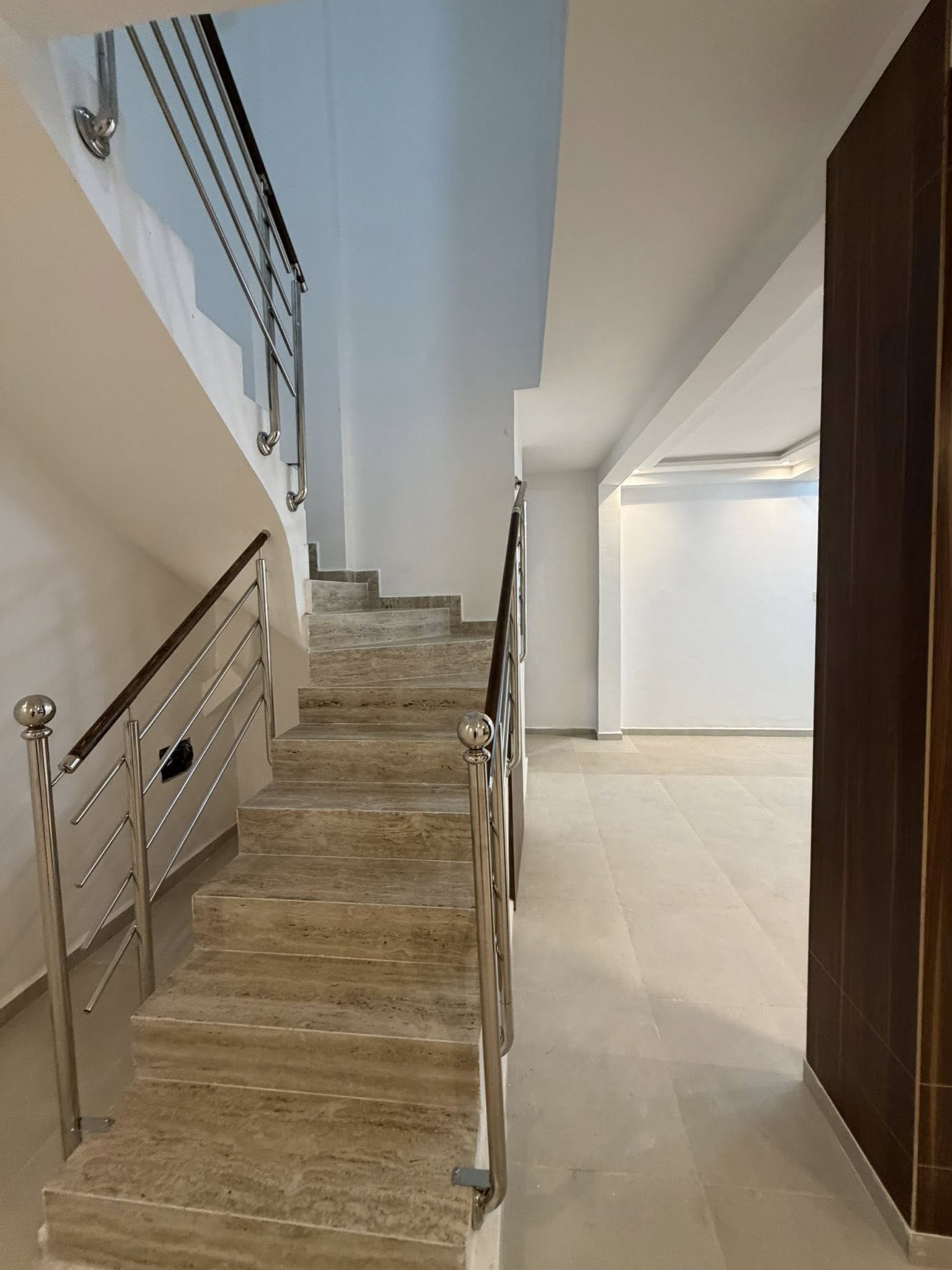 duplex non meublée à louer Charifia