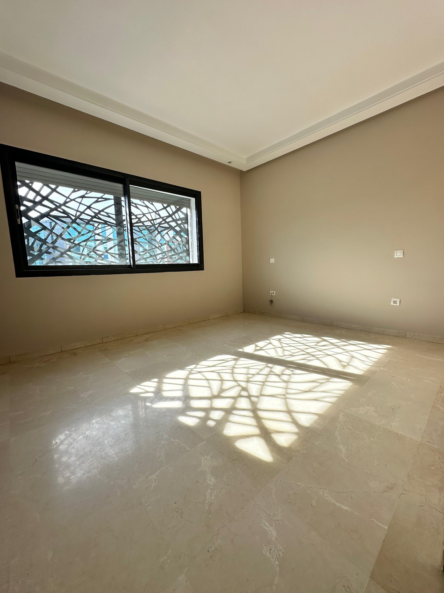 Location appartement vide Quartier Oasis