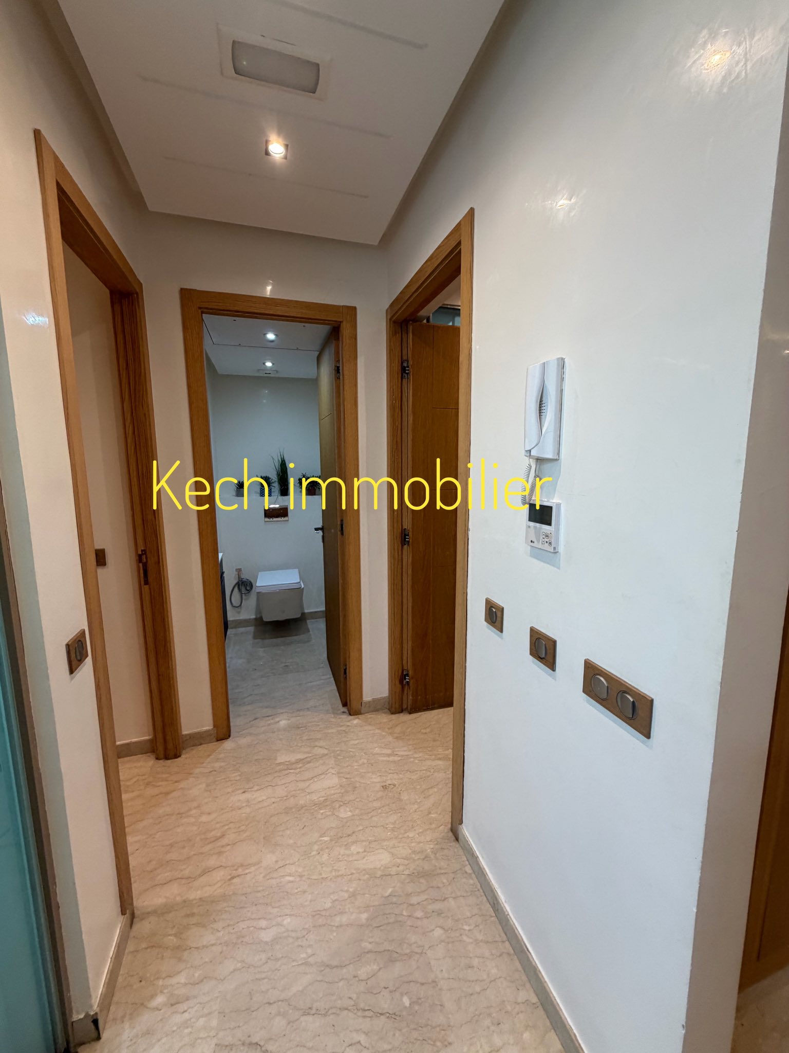 appartement à louer à Hay Izdihar non meublé