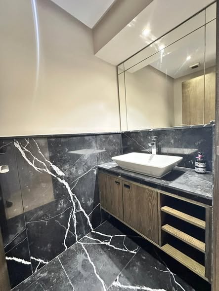 Location appartement vide Quartier Oasis