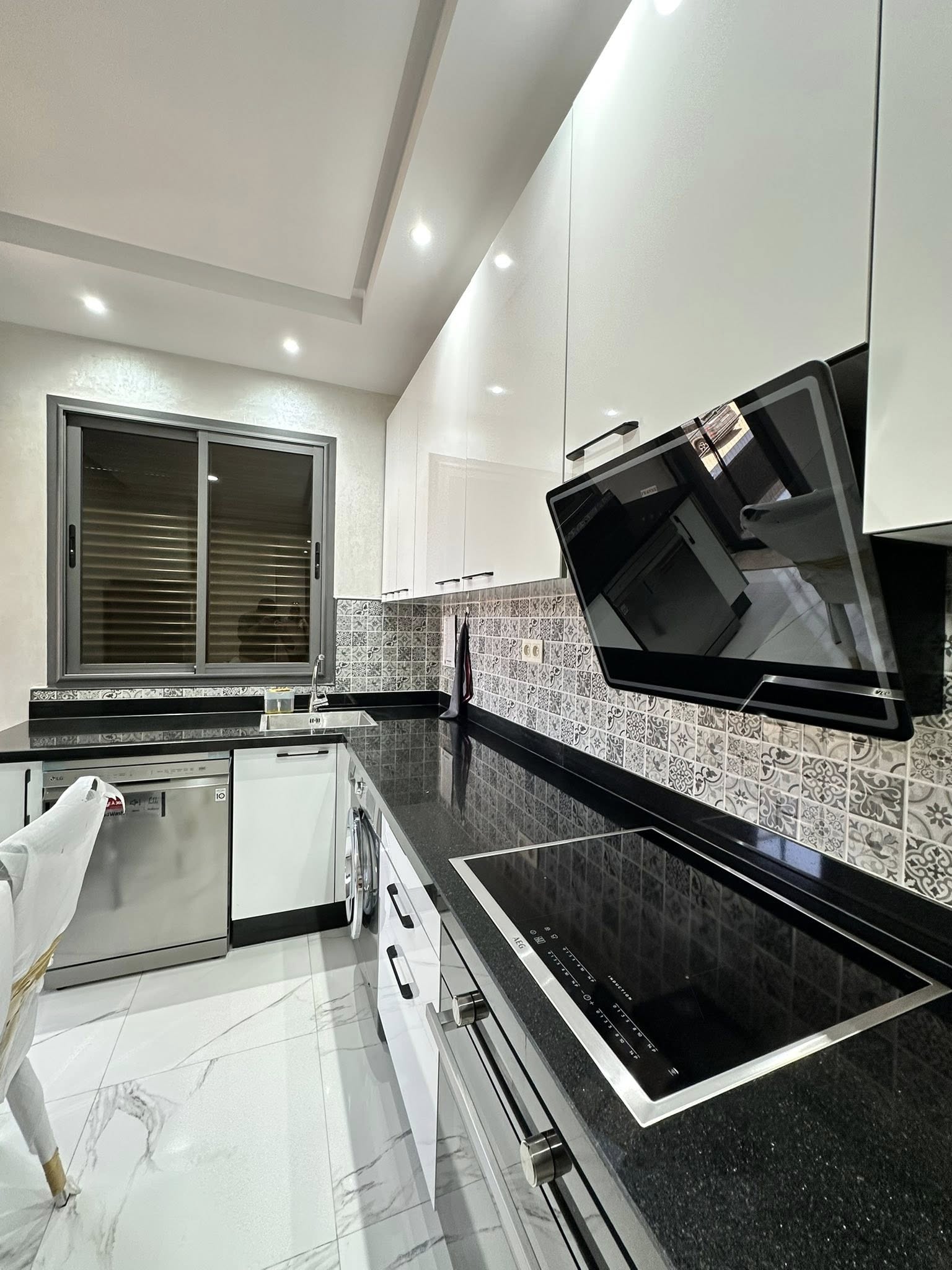 Appartement meublé haut standing à louer Hay Mohammadi