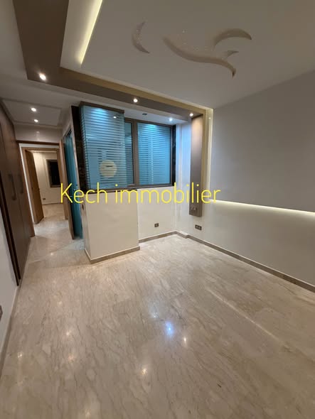 appartement à louer à Hay Izdihar non meublé