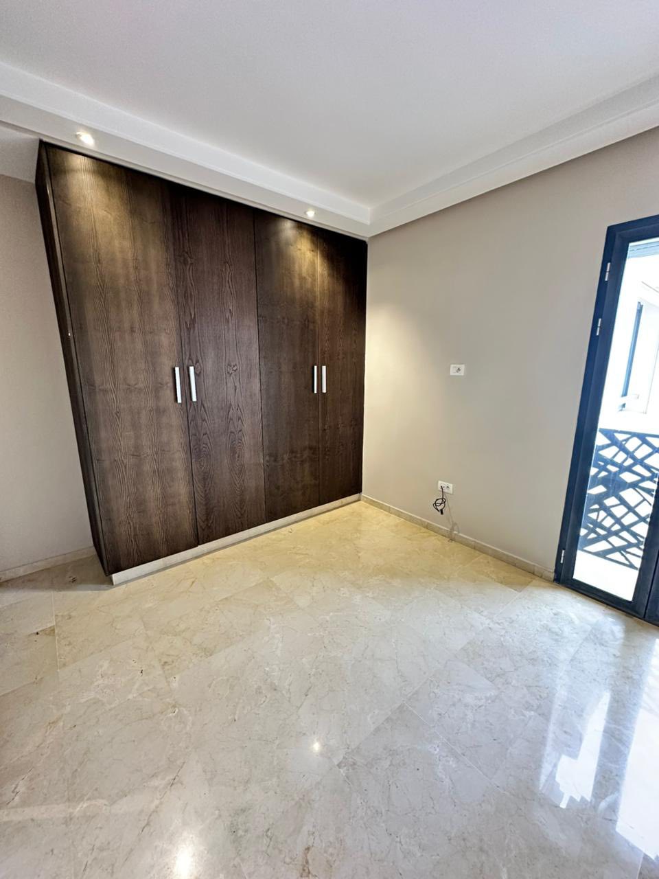 Location appartement vide Quartier Oasis