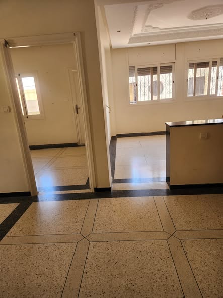 appartement à louer à coté de la cadastre
