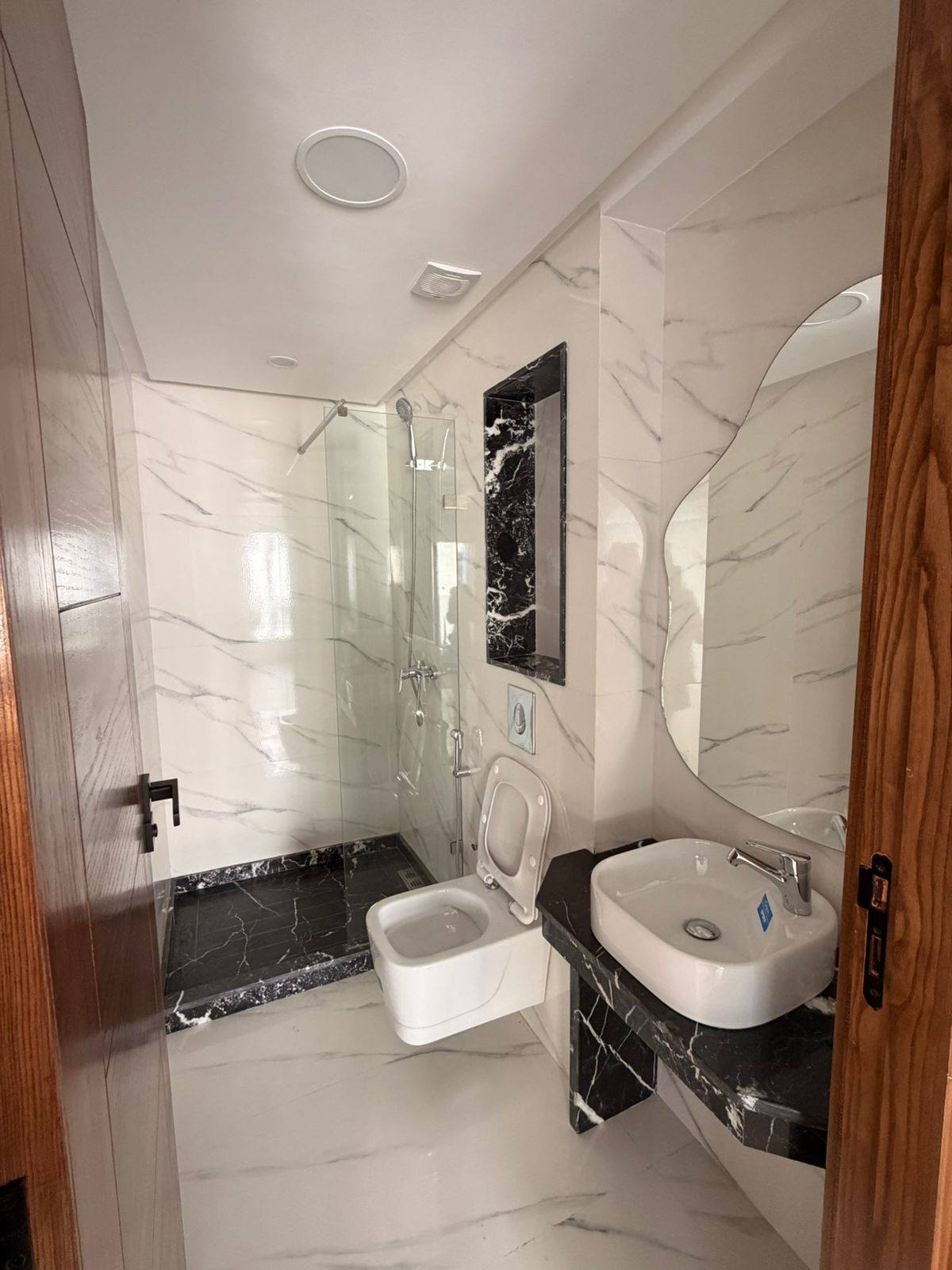 Appartement jamais habité à louer à Maarif