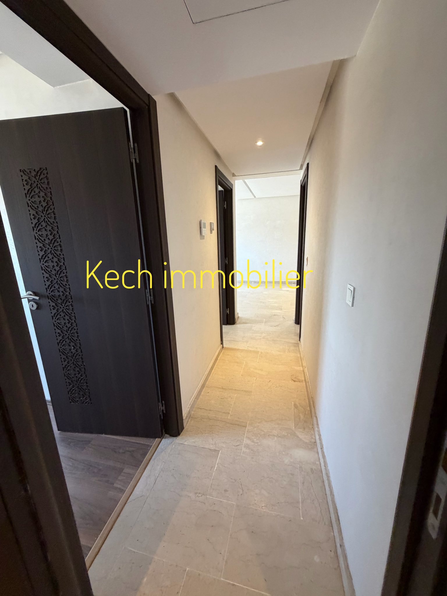 appartement à vendre avec piscine à Mabrouka