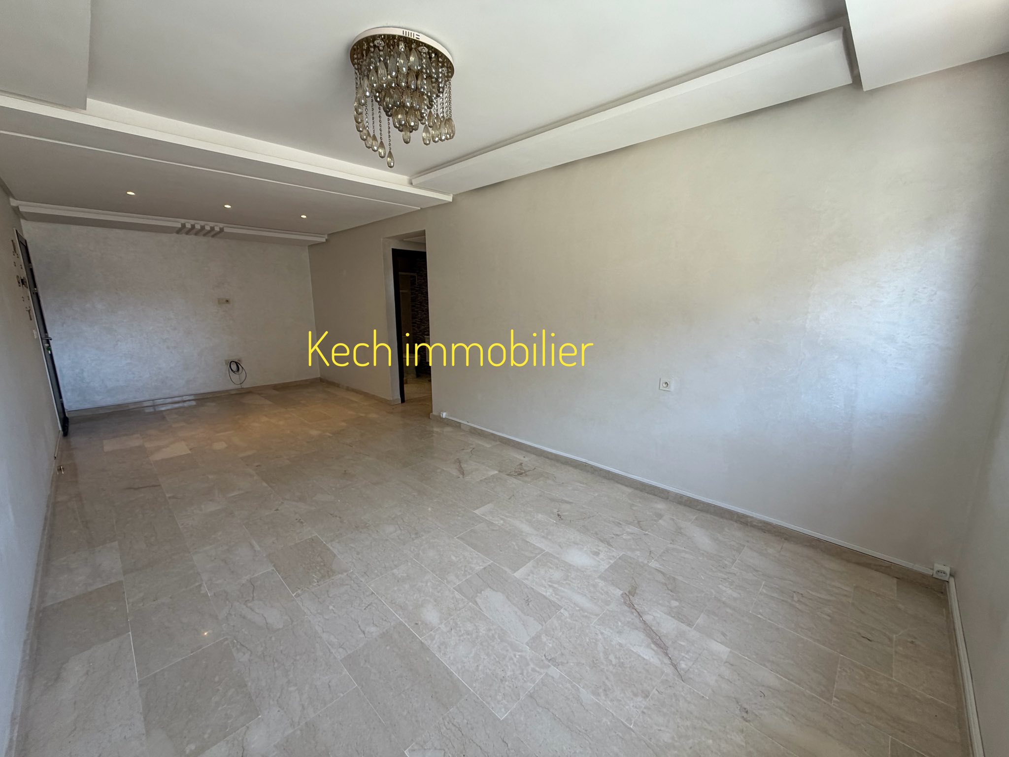 appartement à vendre avec piscine à Mabrouka