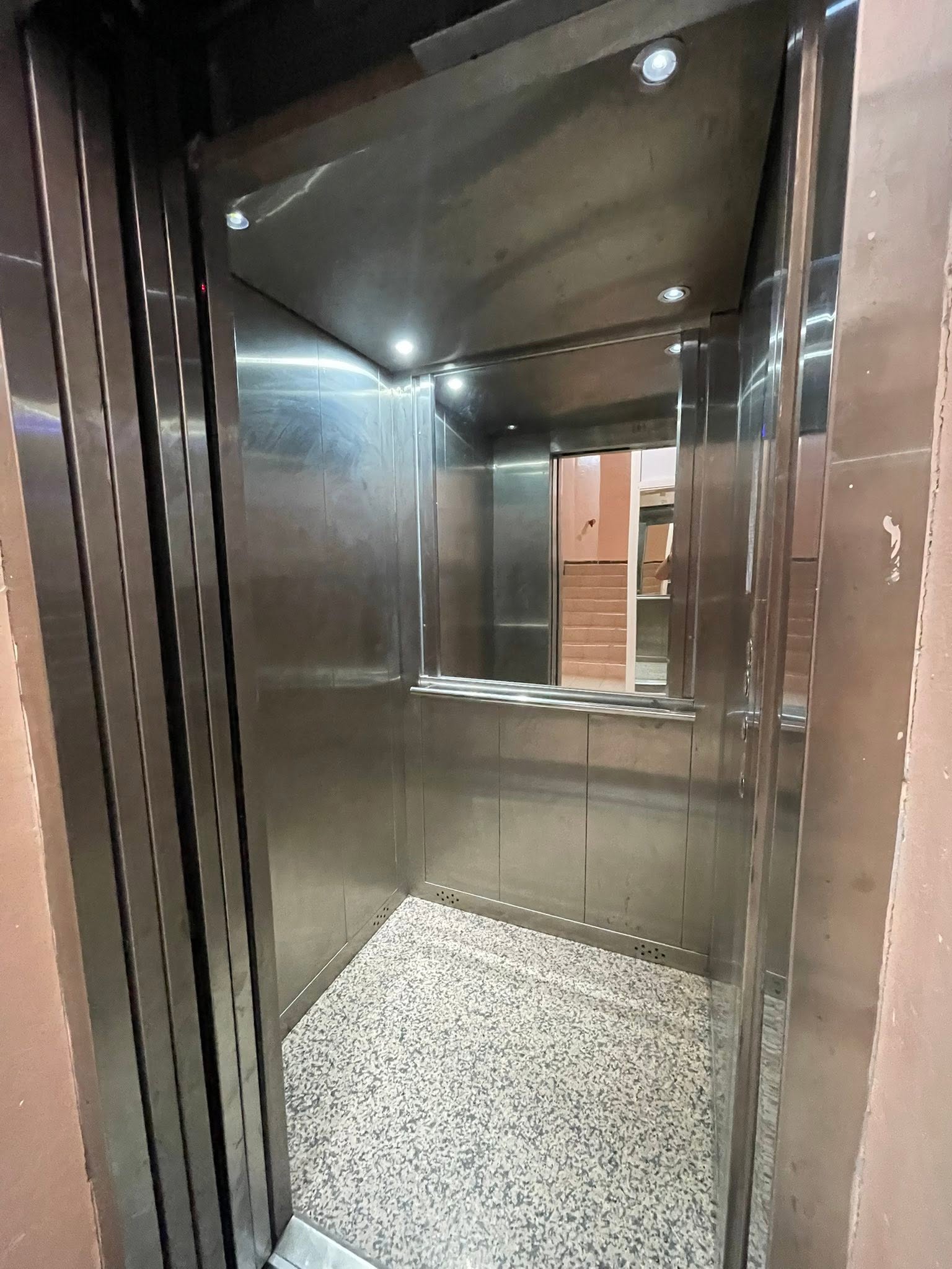 Appartement meublé à louer à côté de Mabrouka