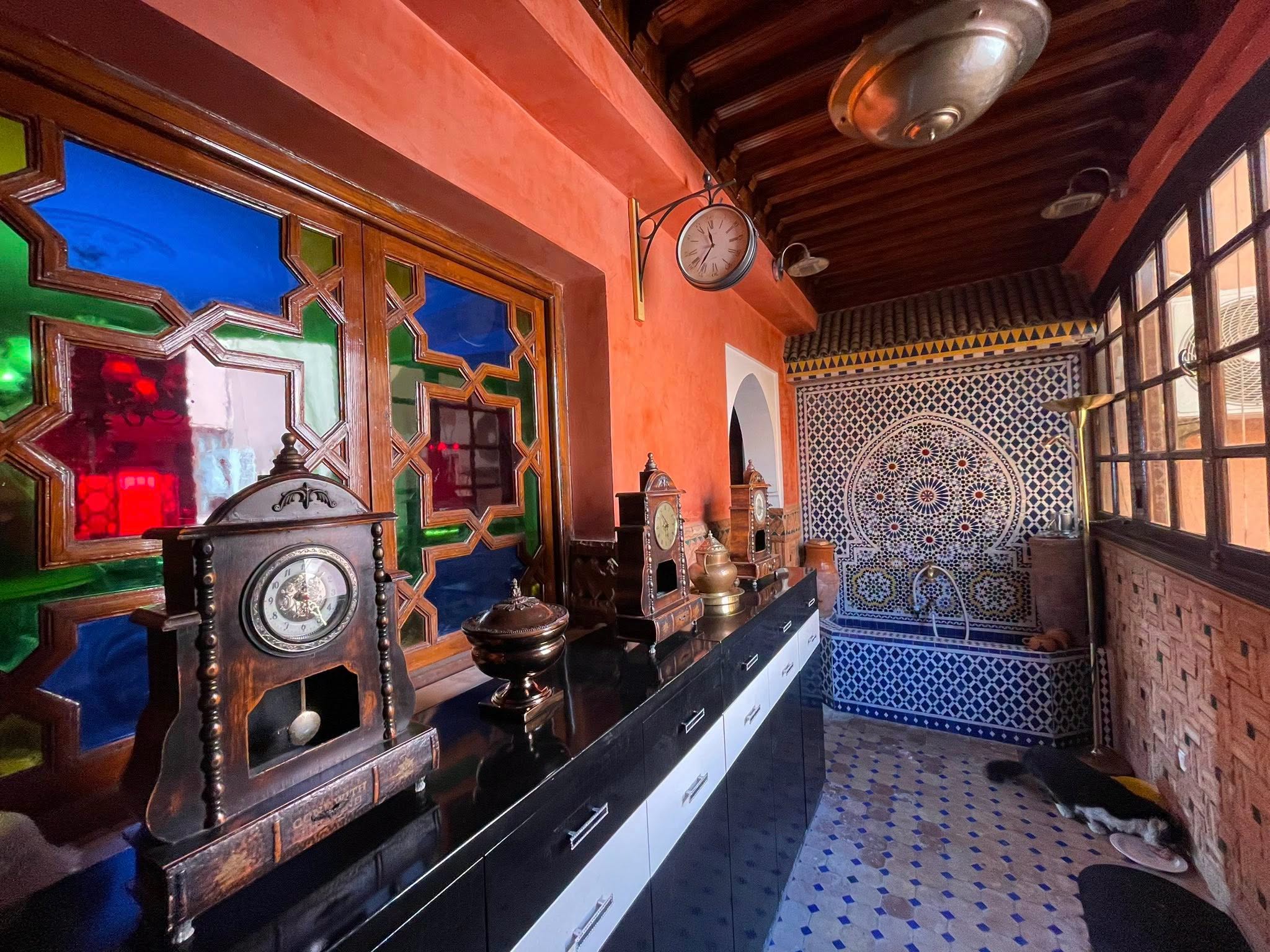 grand appartement a vendre à AIN MEZZOUAR